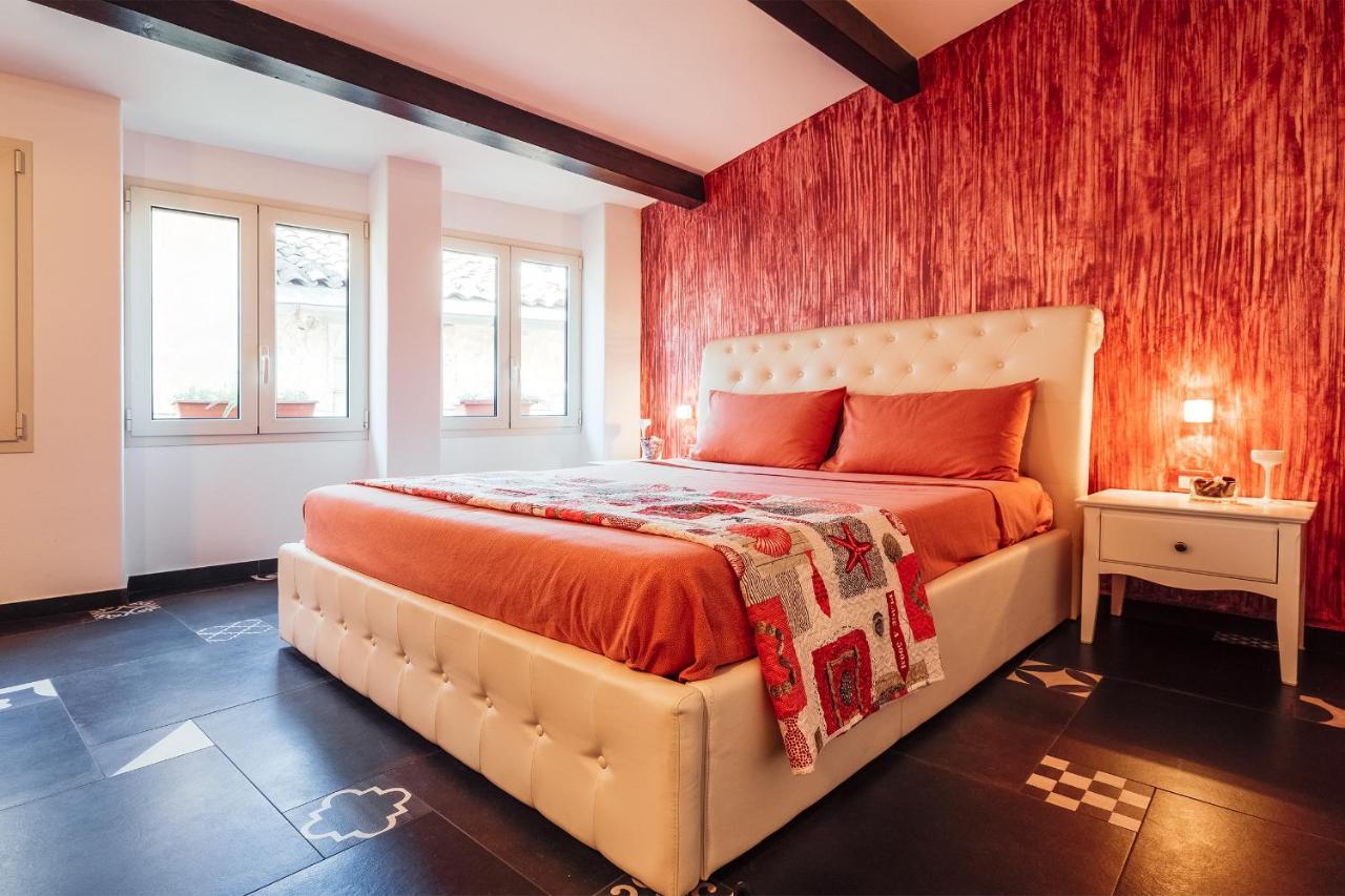 Costiglioli & Elegant Duplex Apartment